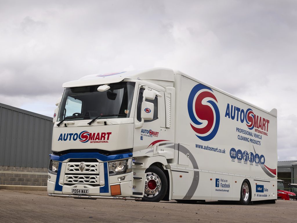 New Autosmart showroom takes to the streets - Autosmart International